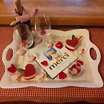 Bed & Breakfast Pod Miedza 200 M Do Term