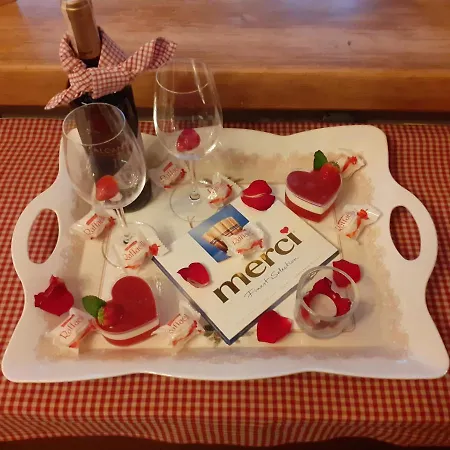 Bed & Breakfast Pod Miedza 200 M Do Term