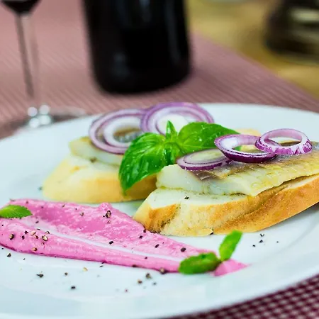 Pod Miedza 200 M Do Term Bed & Breakfast