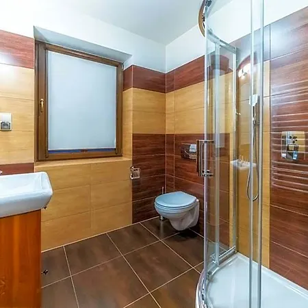 Oda ve Kahvaltı Pod Miedza 200 M Do Term 3*