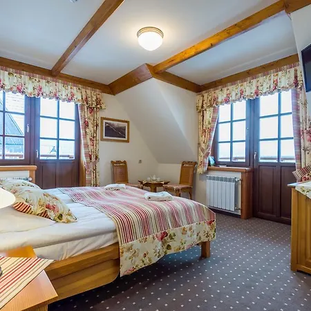 Pod Miedza 200 M Do Term 3*