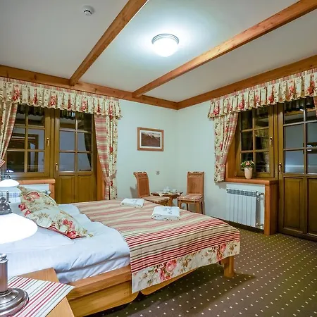 Pod Miedzą Nocleg ze śniadaniem