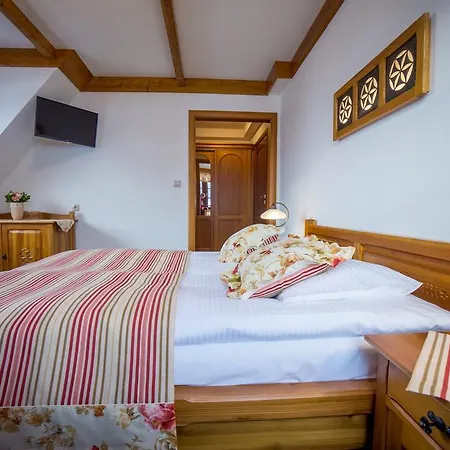 B&B Pod Miedza 200 M Do Term 부코비나 타트잔스카