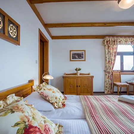 Bed & Breakfast Pod Miedza 200 M Do Term 3*