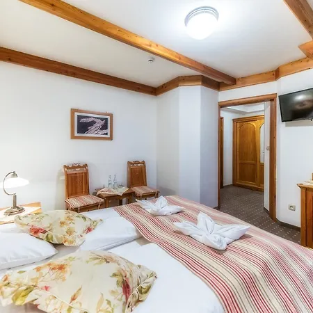 B&B Pod Miedza 200 M Do Term